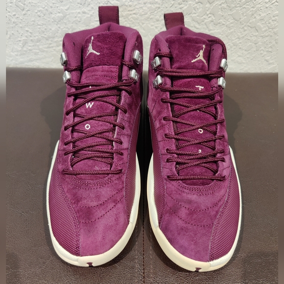 Jordan 12 Retro 'Bordeaux' - Picture 2 of 8